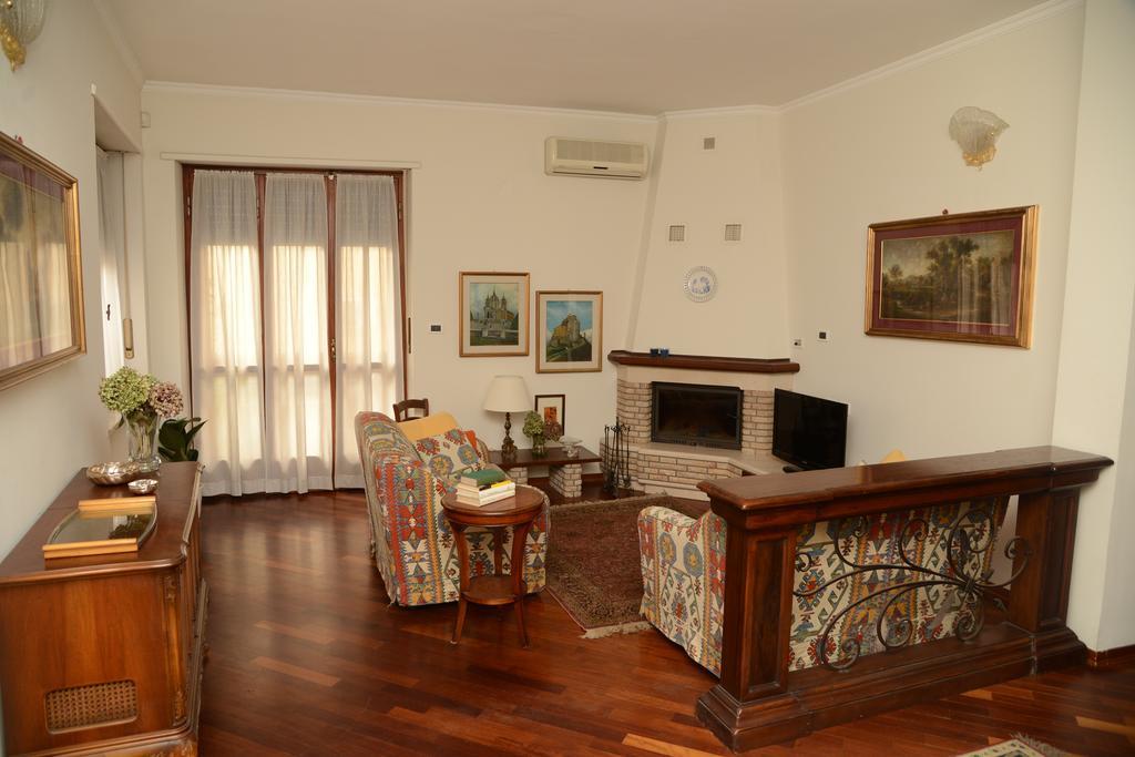 Alpignano Casa Delle Ortensie Bed & Breakfast エクステリア 写真